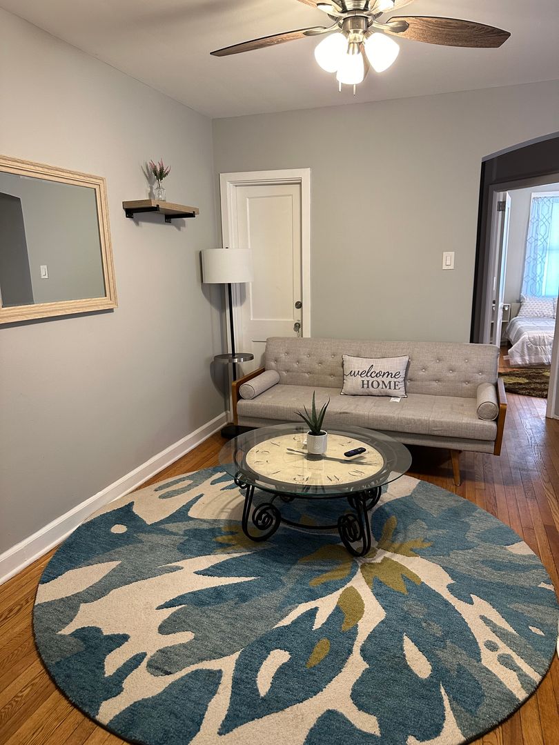 Winchester Apartment: 16 - 18 1/2 Morningside Drive