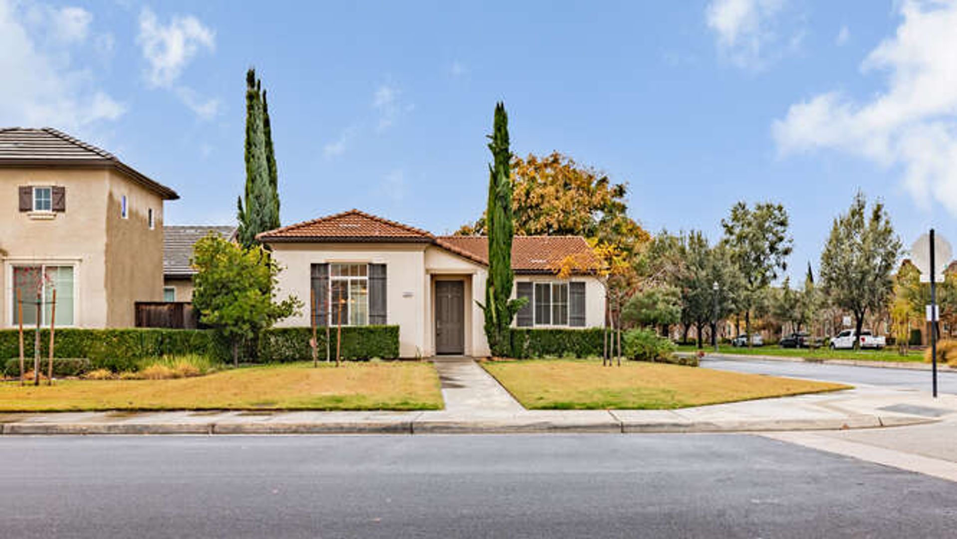 Clovis House: 1898 N Highland Ave