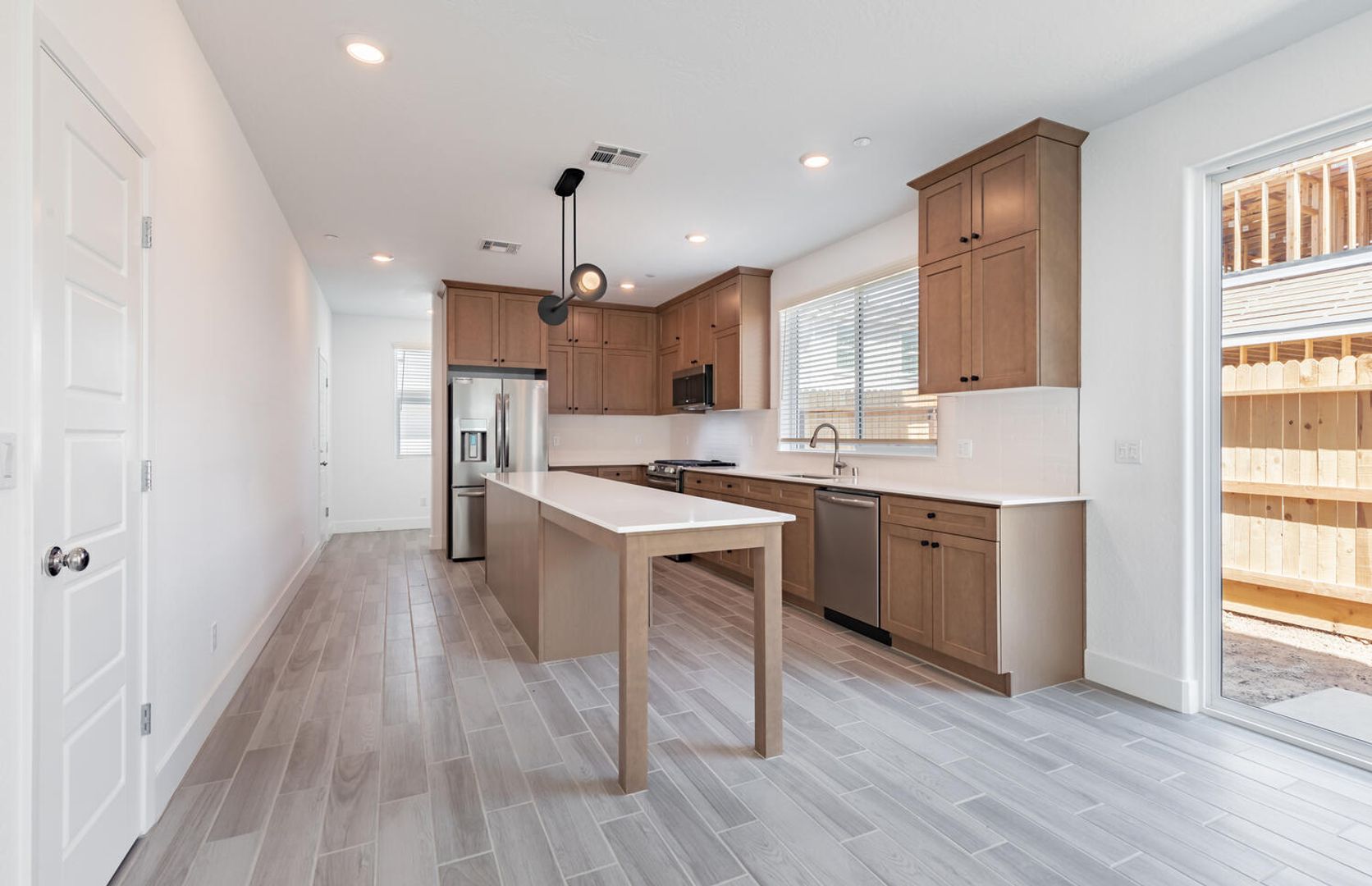 Fresno House: 2834 E Tamarind Dr