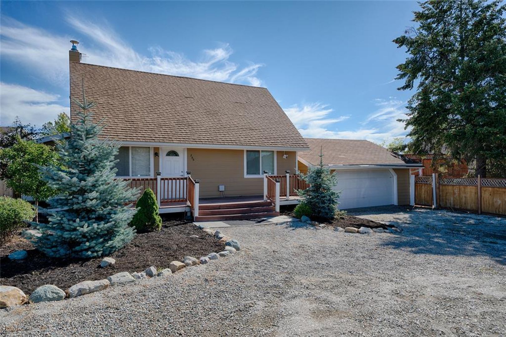 Kalispell House: 296 Hartt Hill Dr