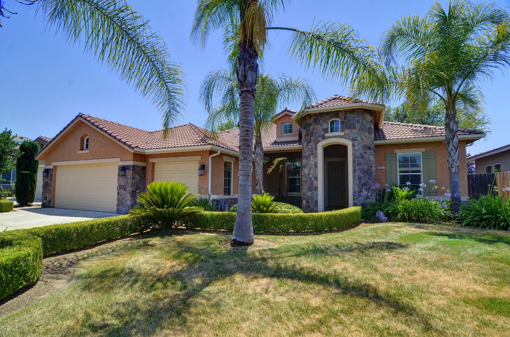 Clovis House: 3092 Everglade Ave