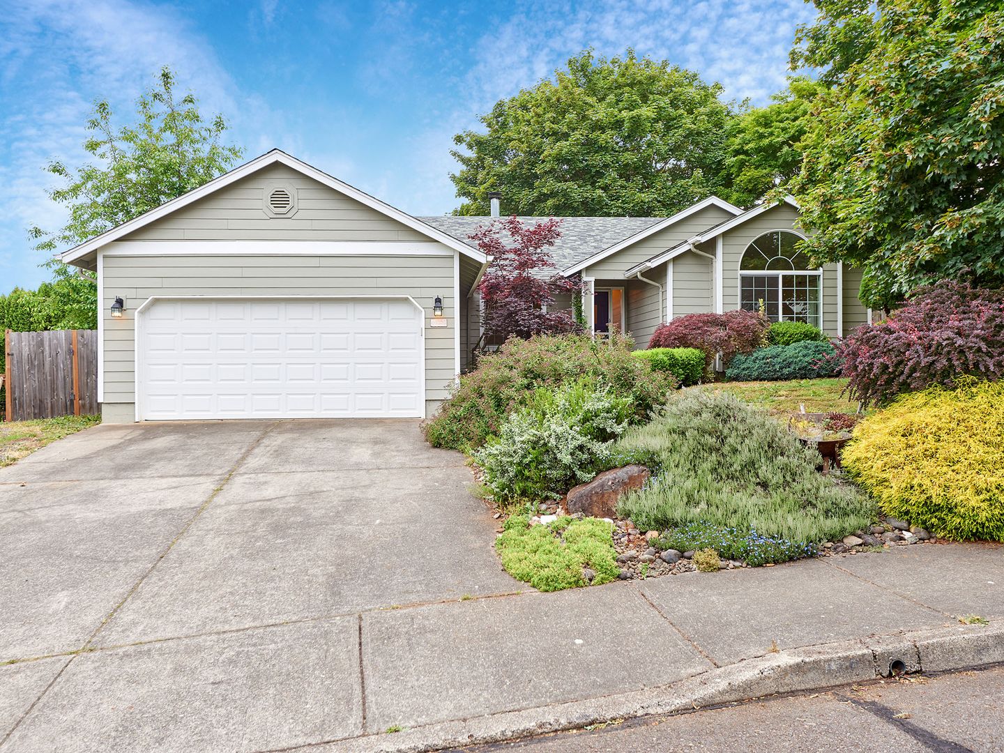 Salem House: 5455 Norma Avenue Southeast