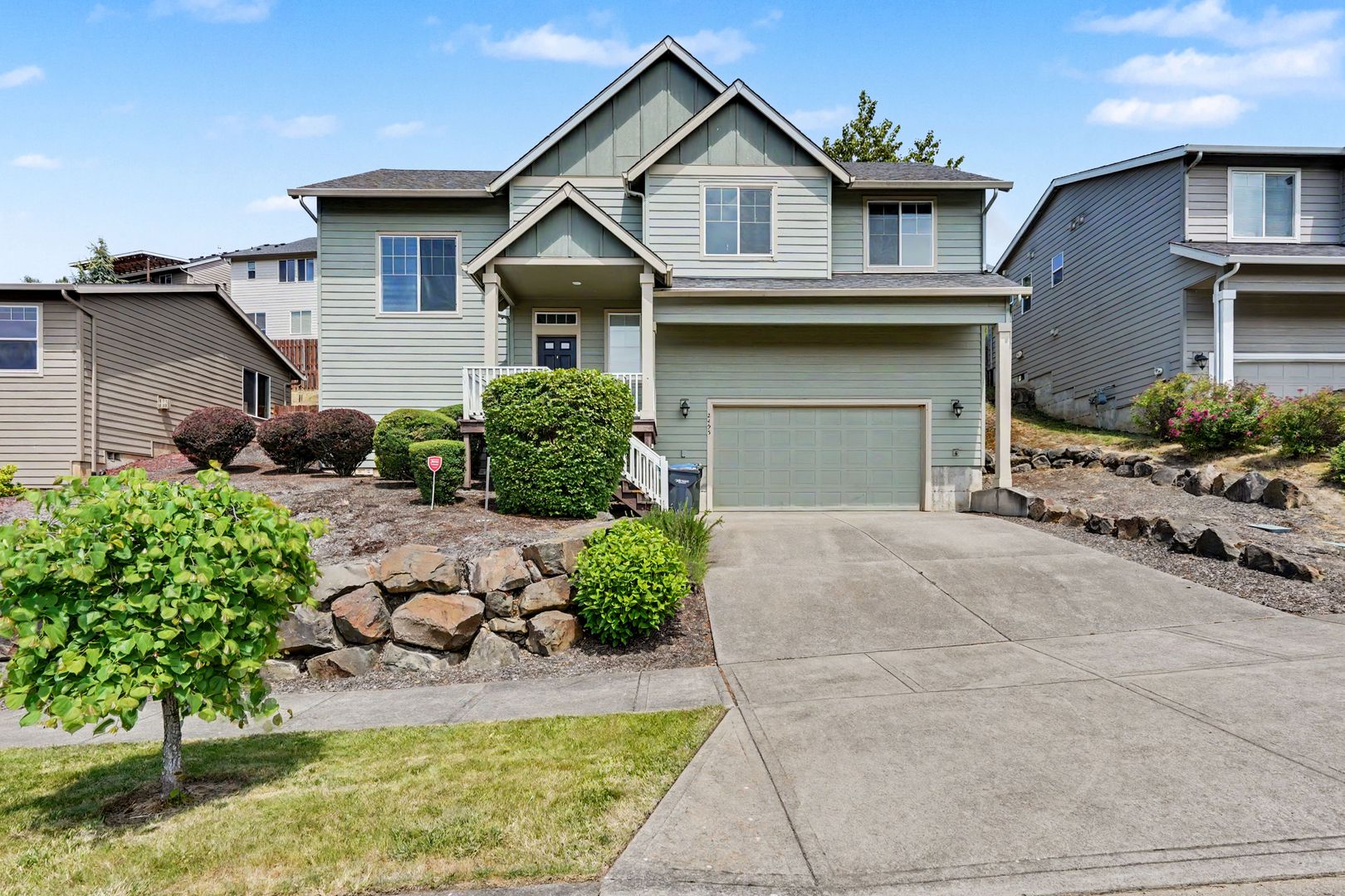 Salem House: 2495 Benjamin Avenue Northwest