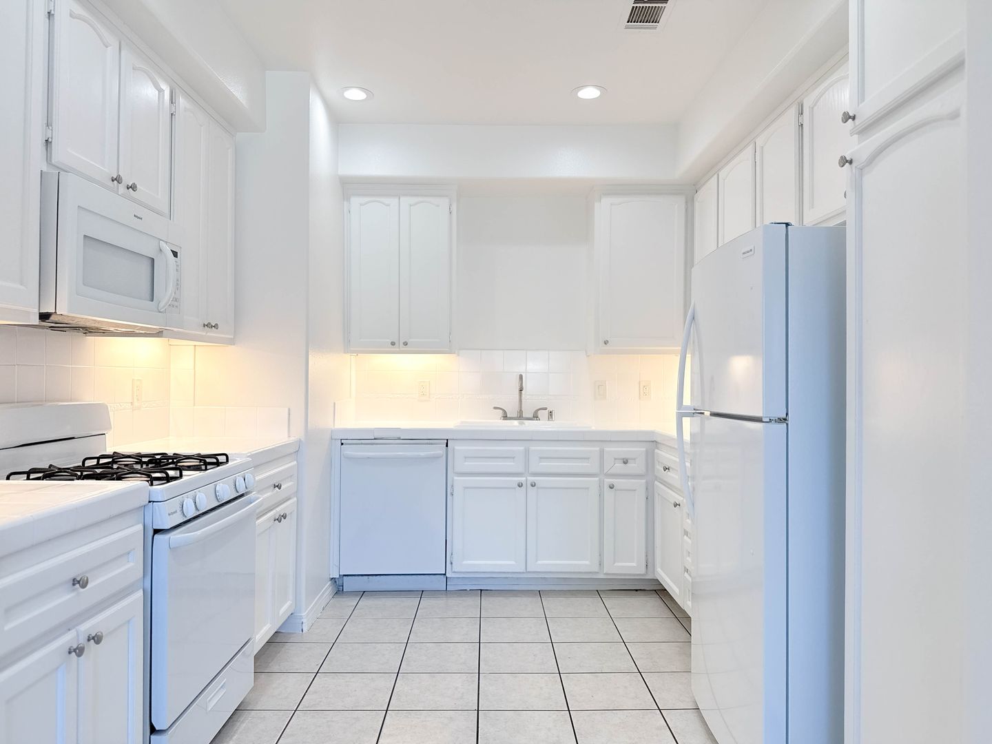 Chula Vista Apartment: 242 Kennedy Street