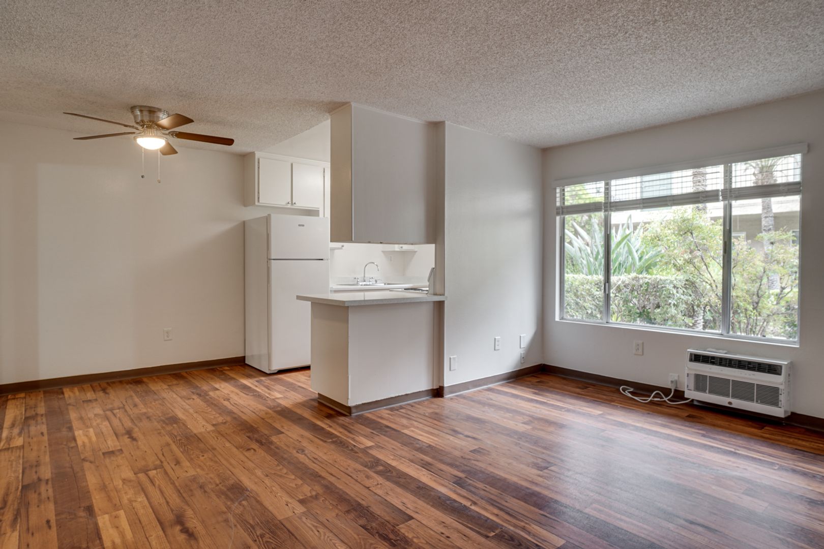 El Cajon Apartment: 355 Orlando Street