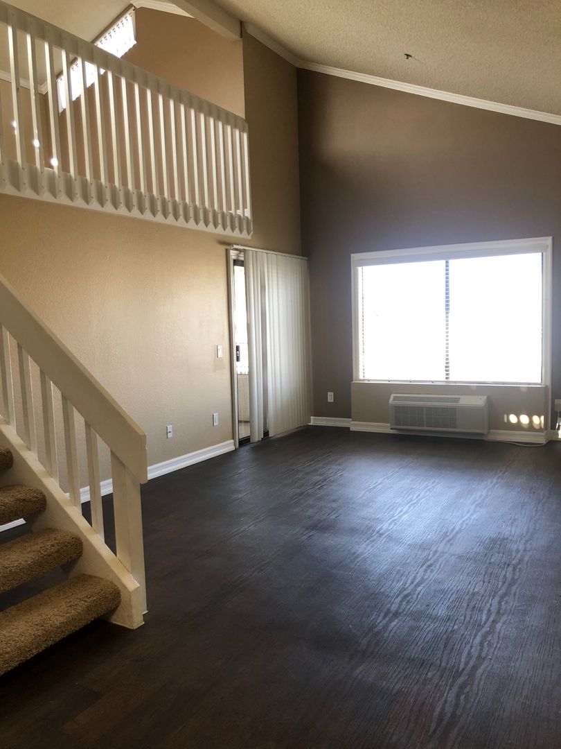 Chula Vista Apartment: 350 3rd Ave