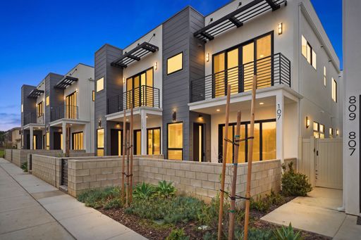 Luxury Coastal Townhome Steps to Imperial Beach | Ocean Views + Rooftop Kitchen + Private 2 Car Garage! – photo 1