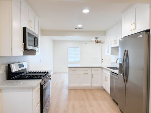 Beautifully Renovated 3BR/2BA in Heart of La Mesa! | In-Unit Laundry + Modern Kitchen – photo 1