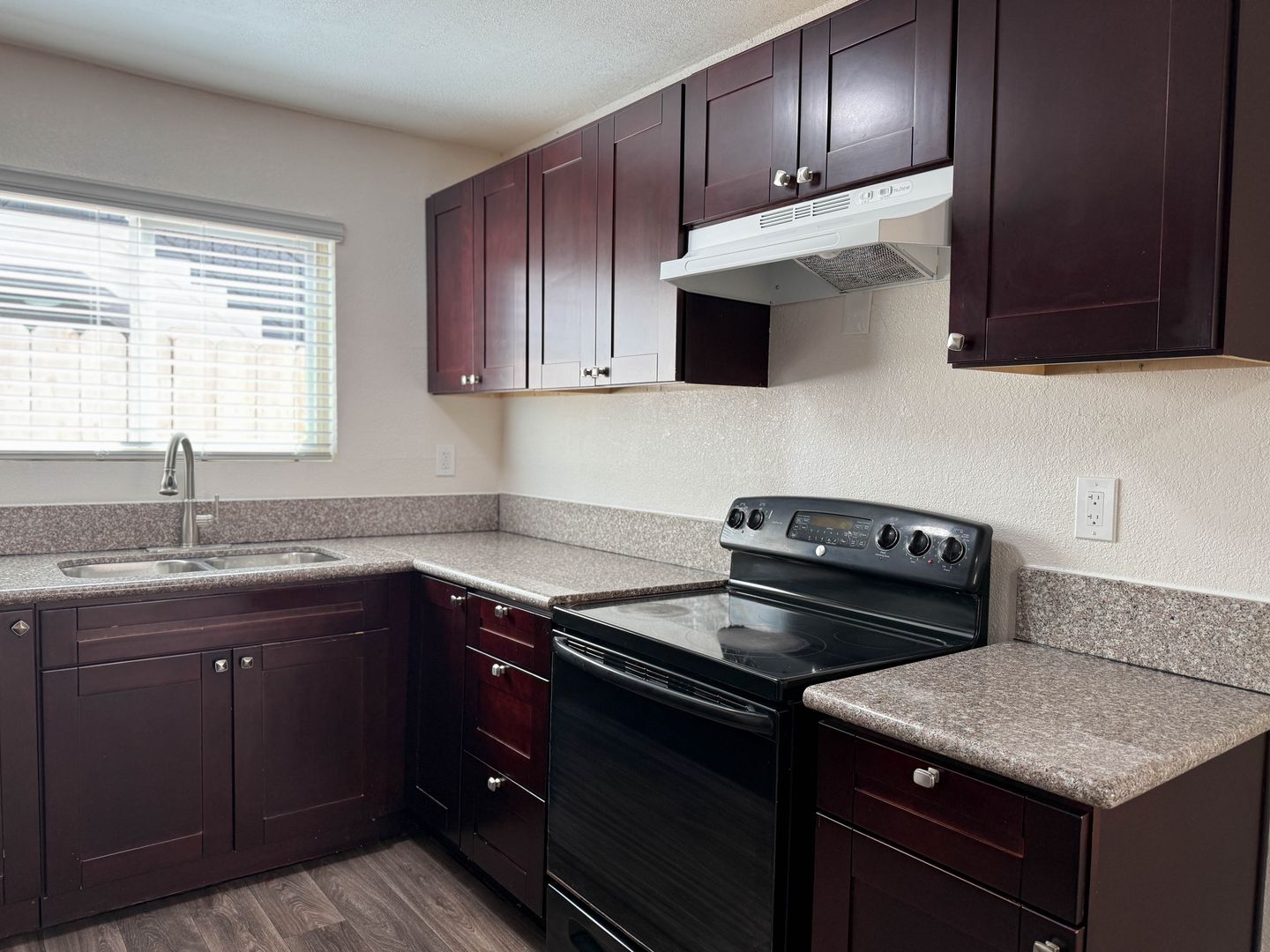 San Diego Apartment: 3853 Marlborough Avenue