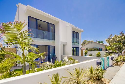 Luxury Coastal Townhome | Private Rooftop + Private Garage | Steps to the Beach – photo 1