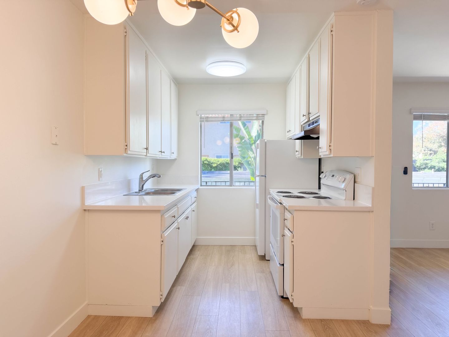 La Mesa Apartment: 7080 & 7138 Saranac Street