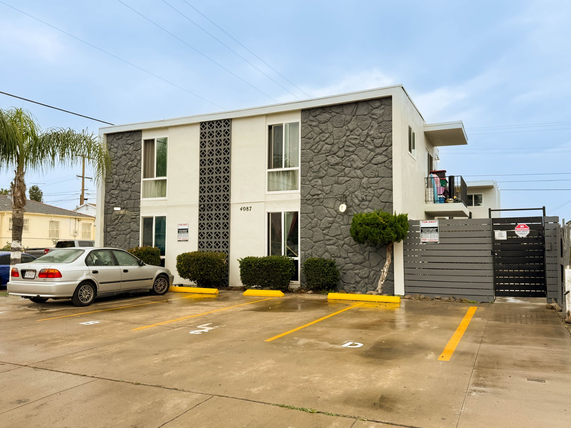 San Diego Apartment: 4087 46th Street