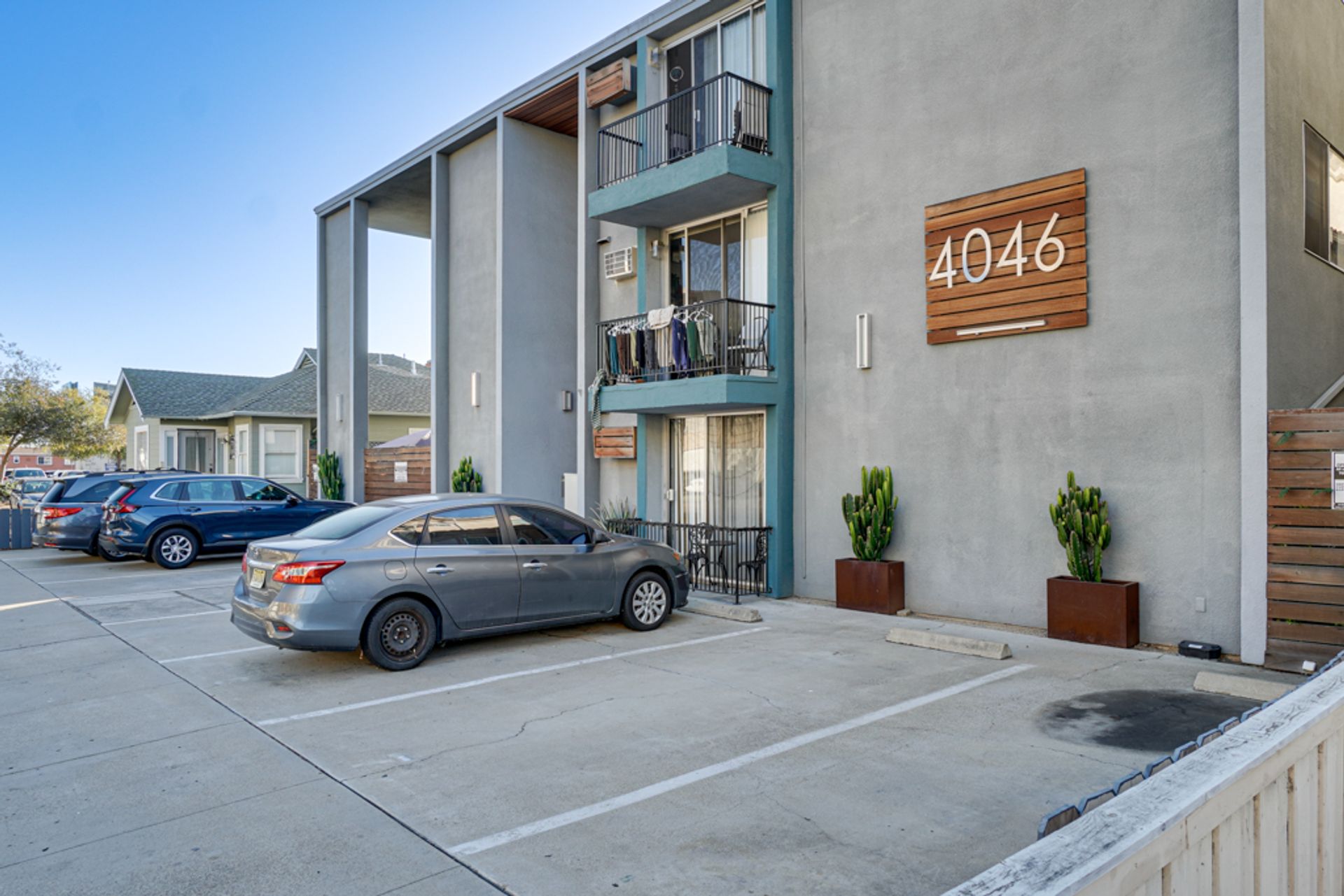 San Diego Apartment: 4046 1st Avenue