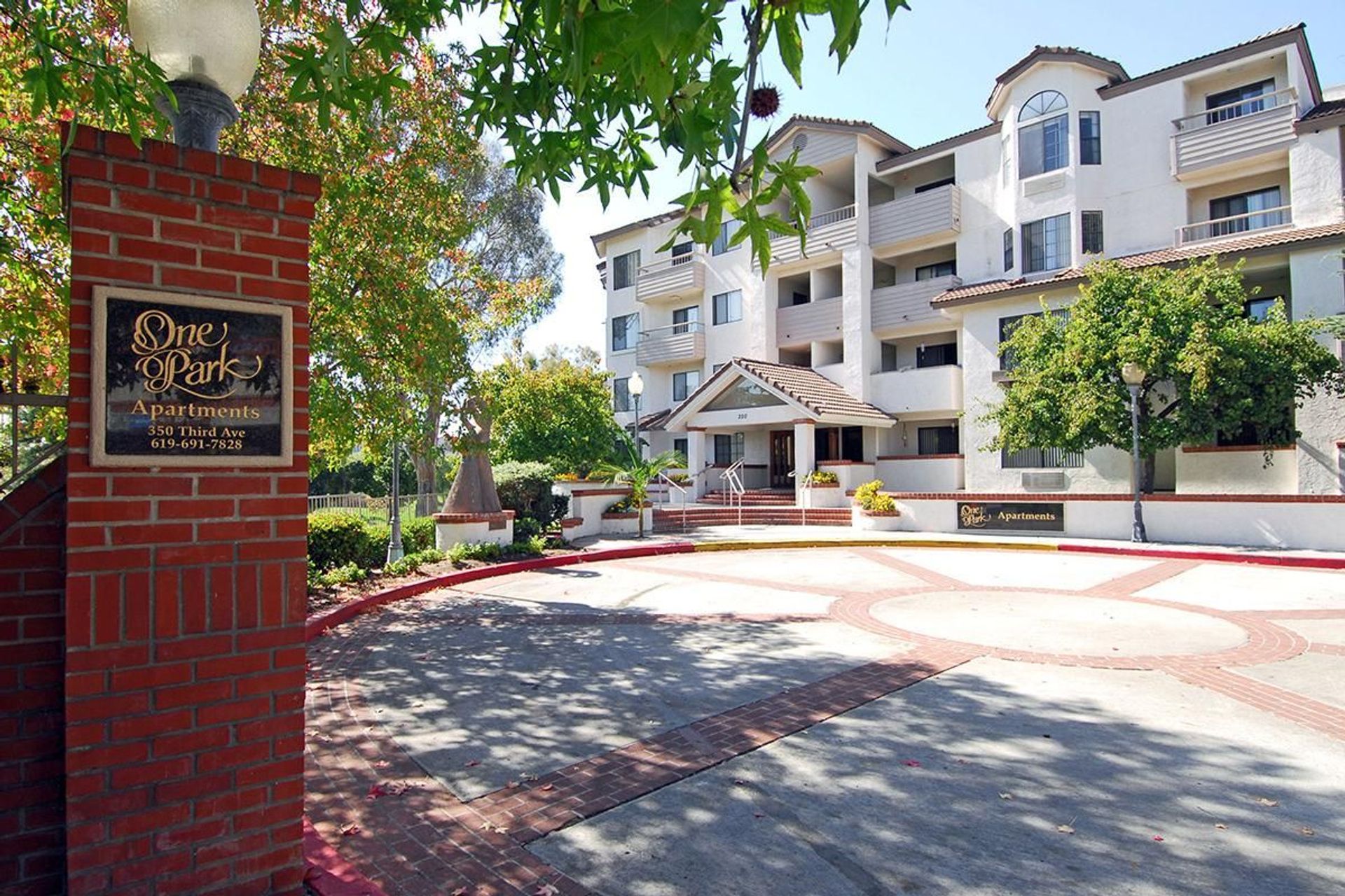 Chula Vista Apartment: 350 3rd Ave