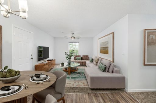 Luxury, and spacious 1 bedroom, 1 bathroom apartment – photo 1