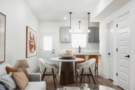 2 Bed, 2.5 Bath Townhouse- Apply Now! – photo 1