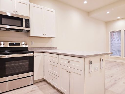 Newly Renovated One-Bedroom w/AC in the heart of SF – photo 1