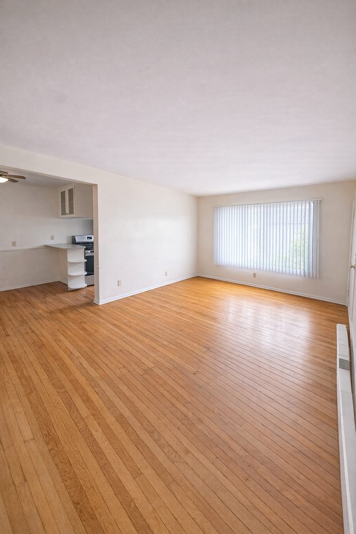 Los Angeles Apartment: 3553 Sepulveda Blvd.