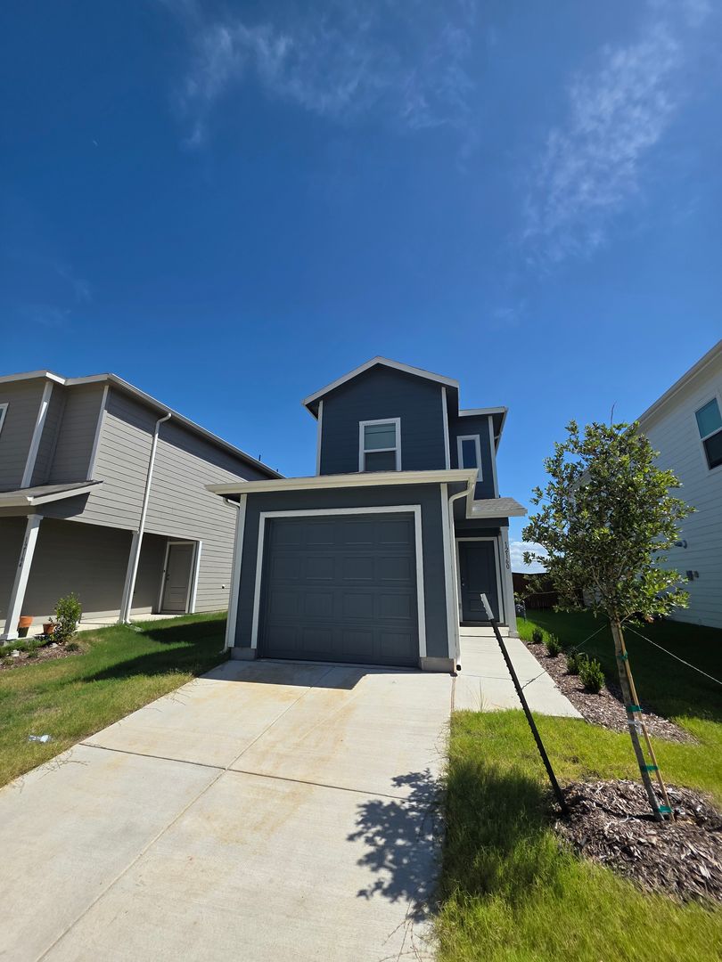 Providence Village House: 12160 Morgan Dr