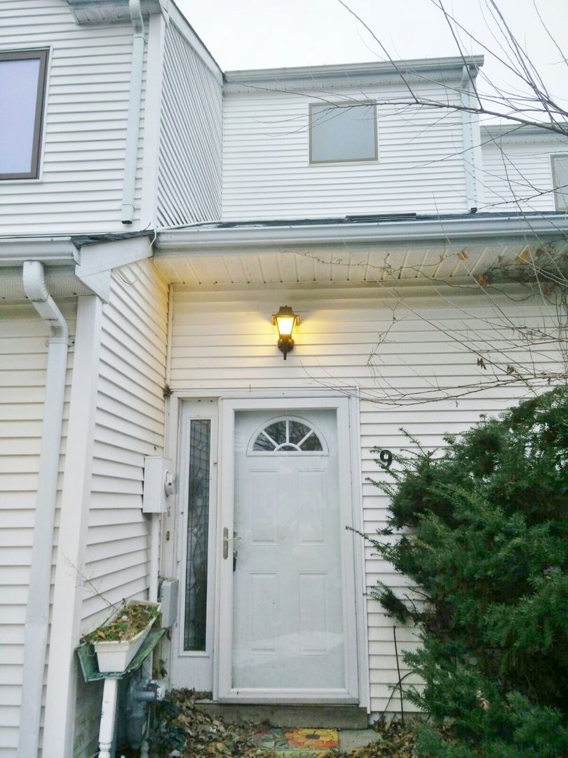 Spacious, Updated, and Perfectly Located – Welcome to 9 Carob Ct!