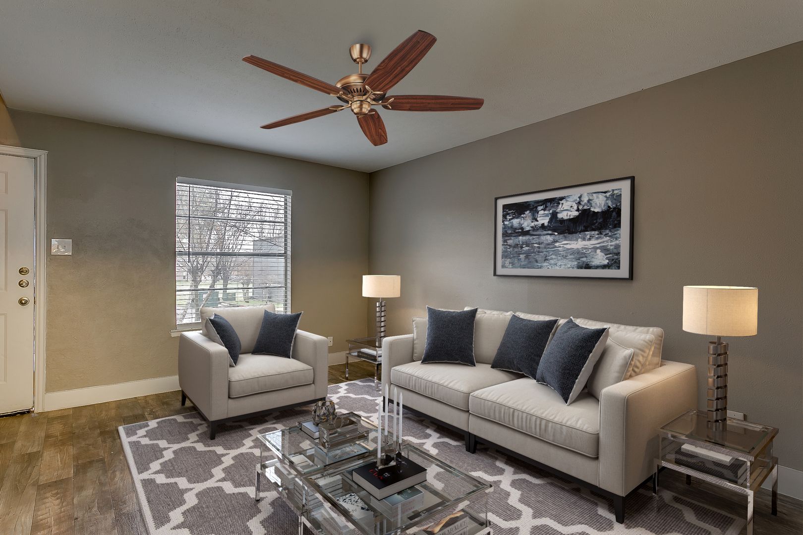 DENTON Townhome: 501 Londonderry Ln