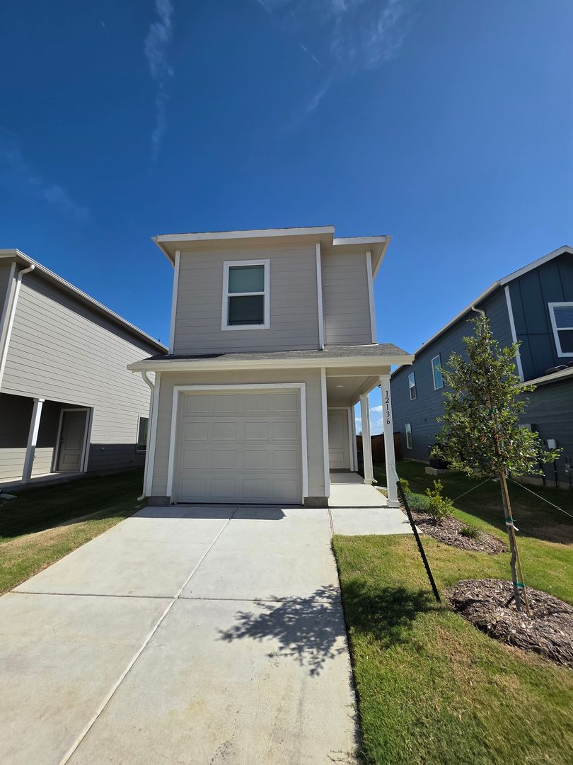 Providence Village House: 12136 Morgan Dr