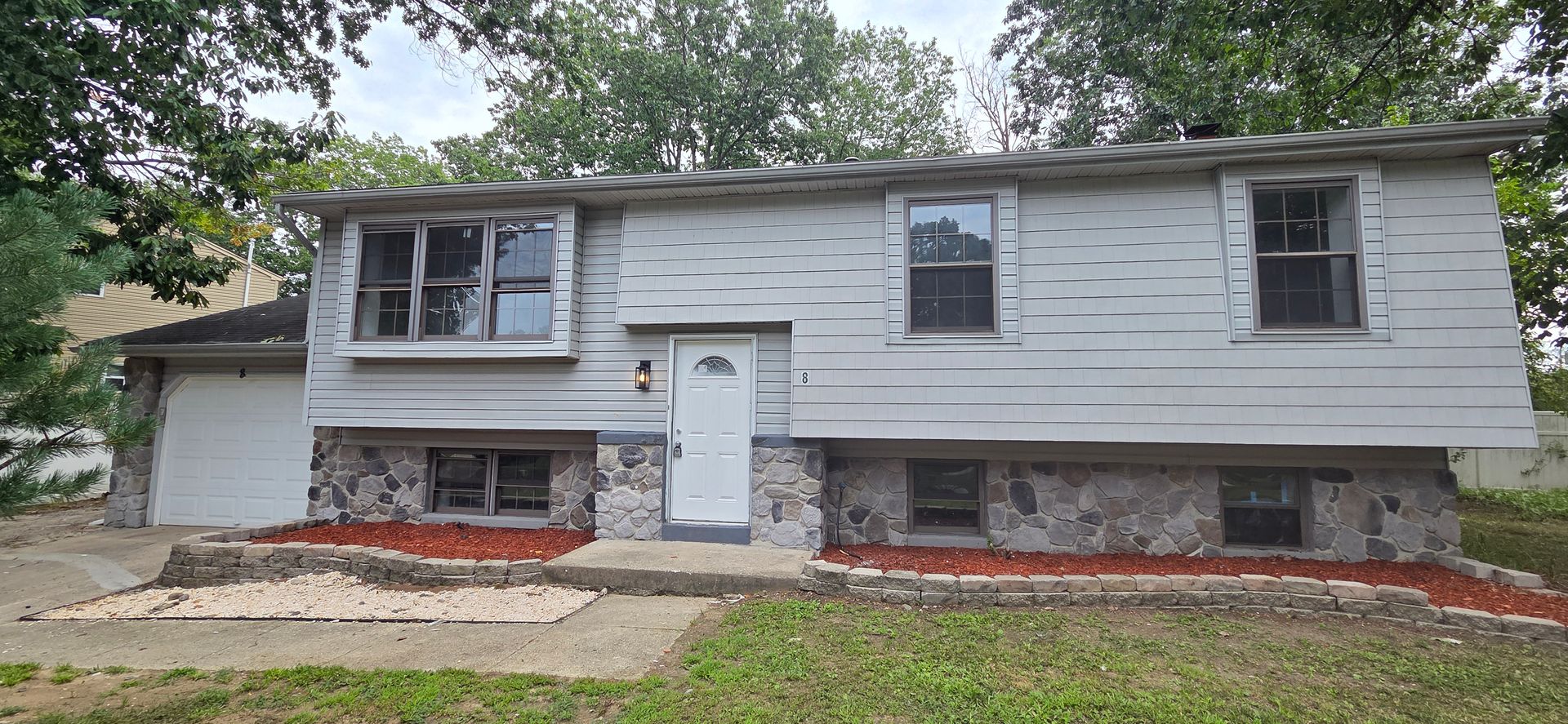 Sicklerville House: 8 Kim Ln