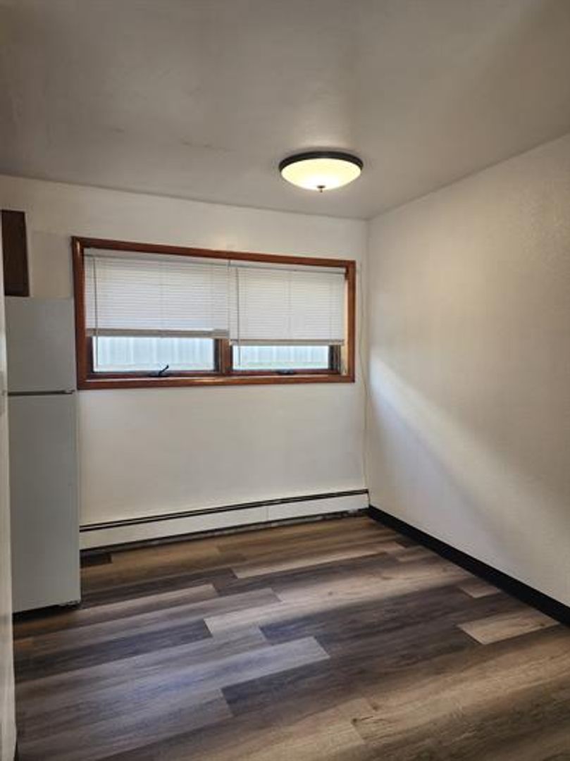 Spacious Home in Prime Location at Fairbanks - 604 2nd St. Fairbanks 4 of 9