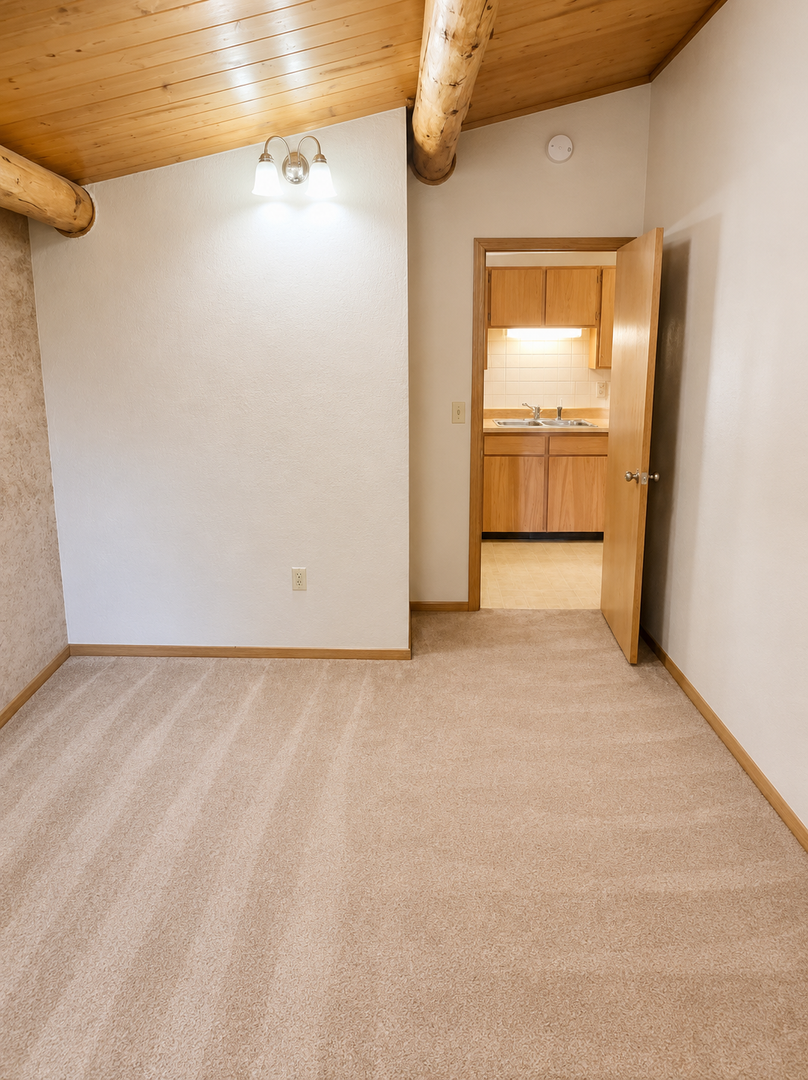 BEAVER LAKE APARTMENTS 6 of 7