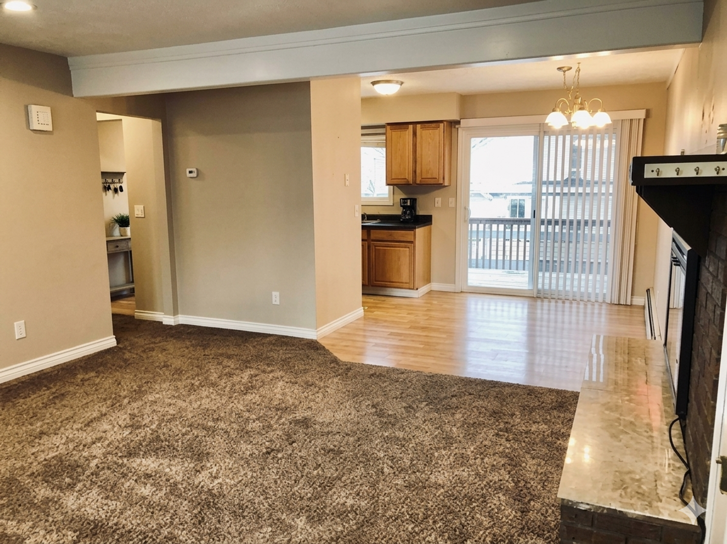 EAGLE RIVER Apartment: 11614 DAWN ST.