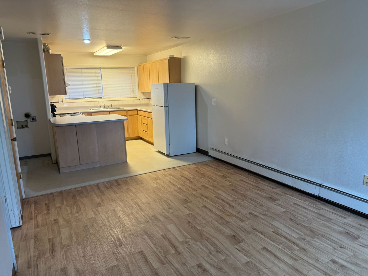 FAIRBANKS Apartment: 604 2ND ST.