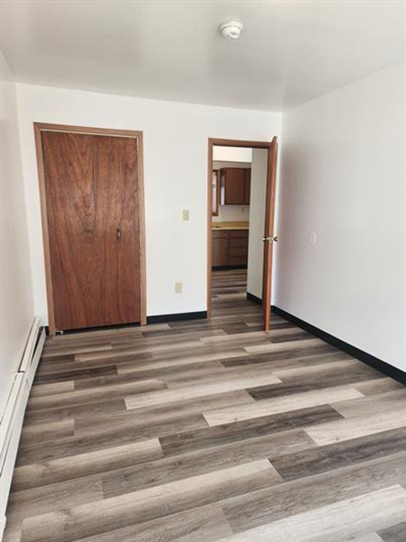 FAIRBANKS Apartment: 604 2ND ST.
