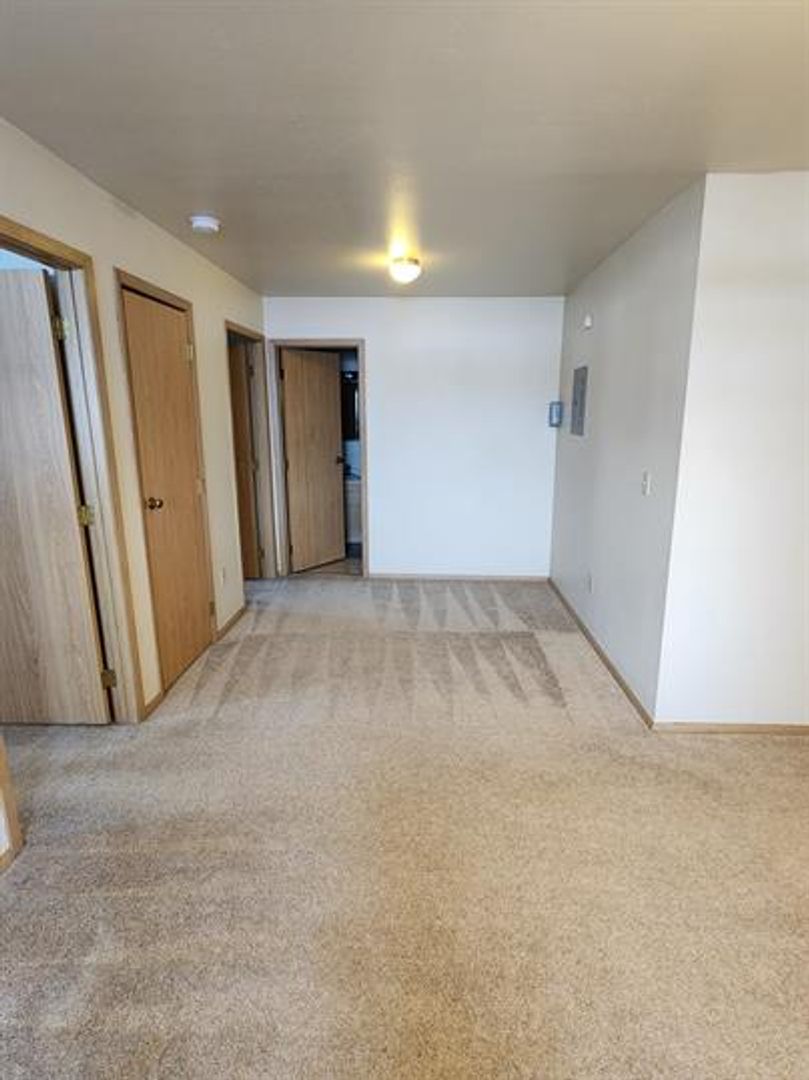 BEAVER LAKE APARTMENTS 6 of 14