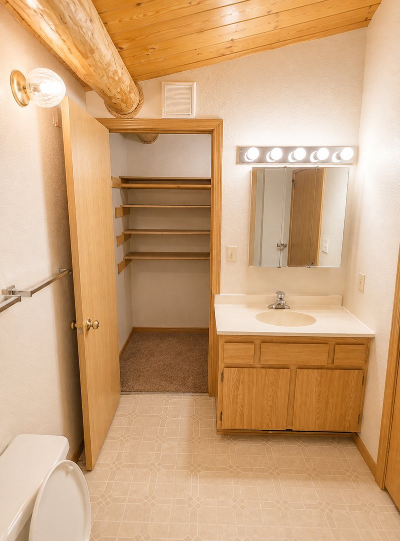 BEAVER LAKE APARTMENTS 2 of 7