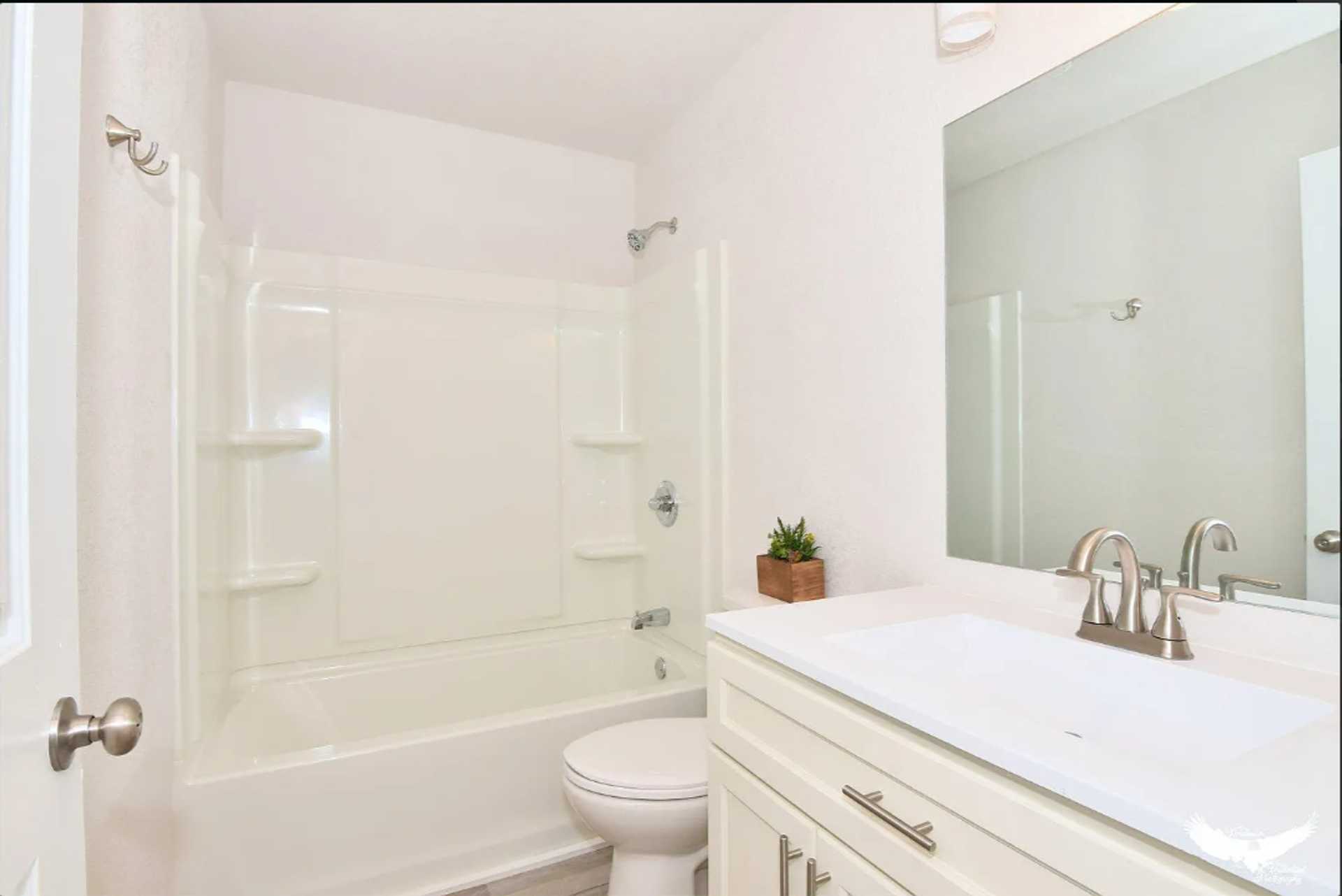 Newly-Renovated and Unrenovated Units in North Pole 10 of 12