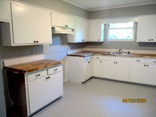 Affordable Ground-Level Living in Greenwood – photo 1