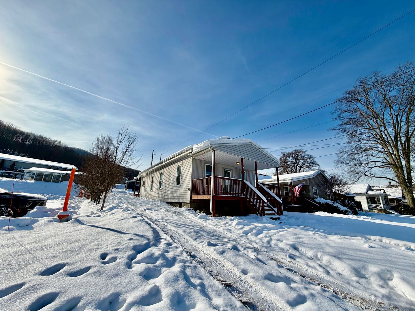 Bradford House: 46 South Kendall Avenue