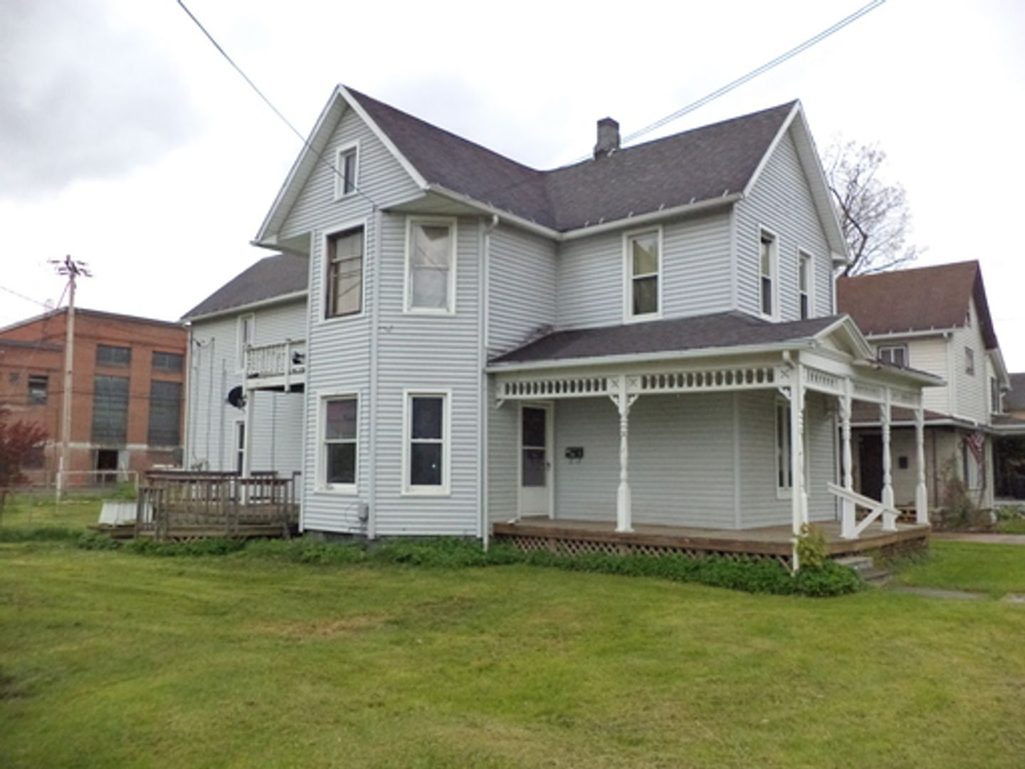 Olean Apartment: 1501 W. Henley St.