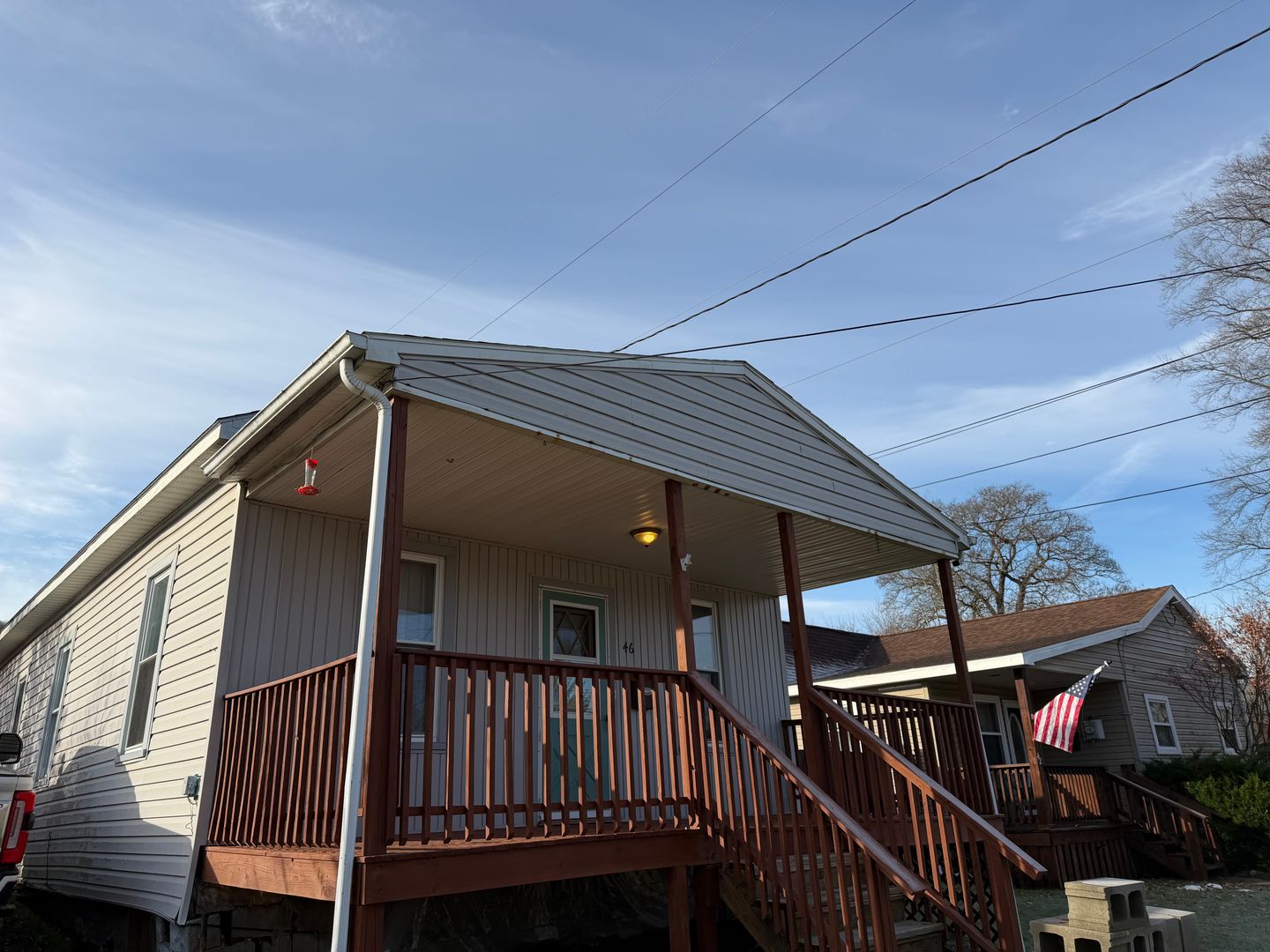 Bradford House: 46 South Kendall Avenue