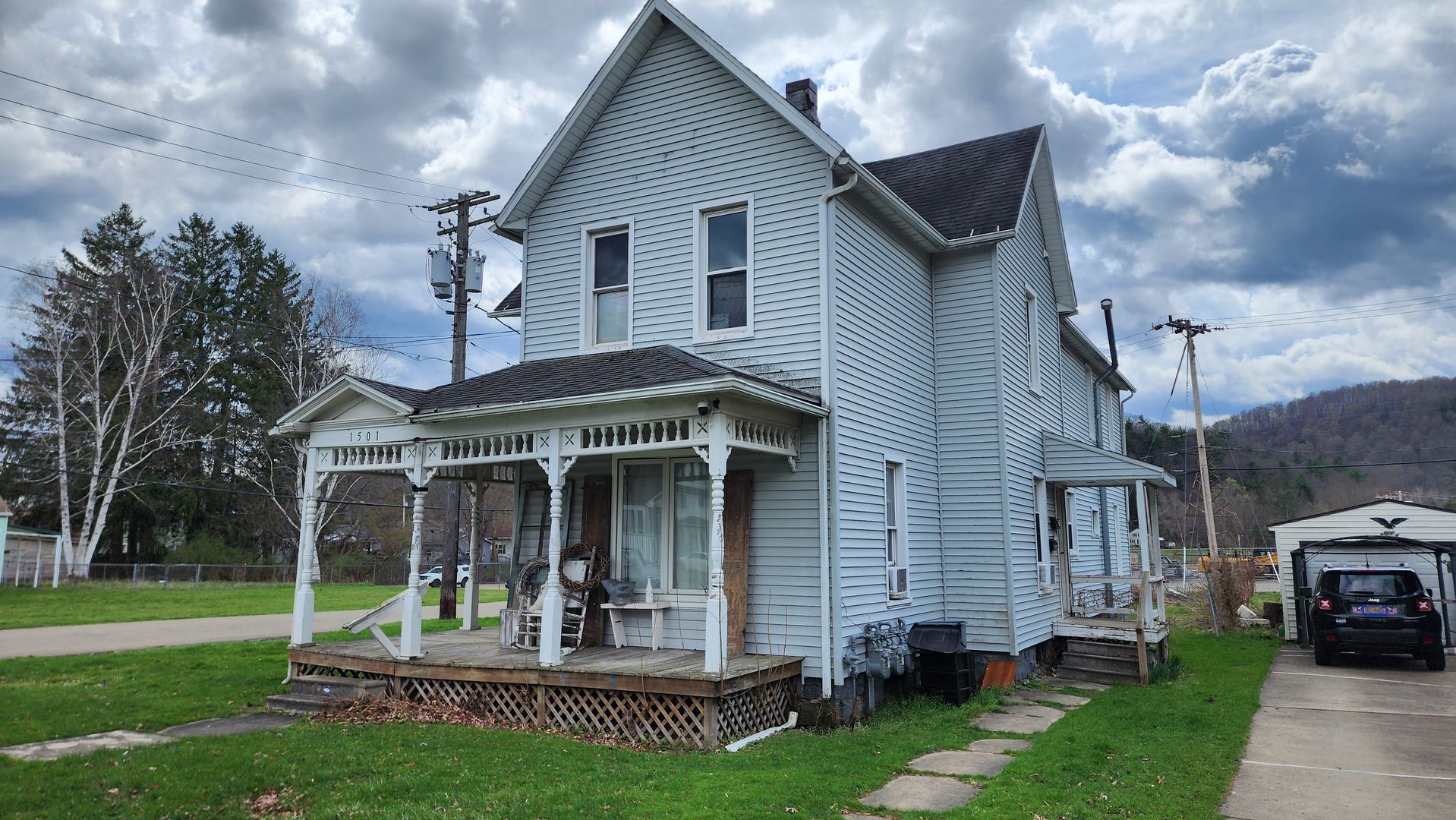 Olean Apartment: 1501 W. Henley St.