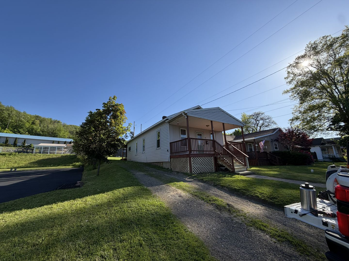 Bradford House: 46 South Kendall Avenue