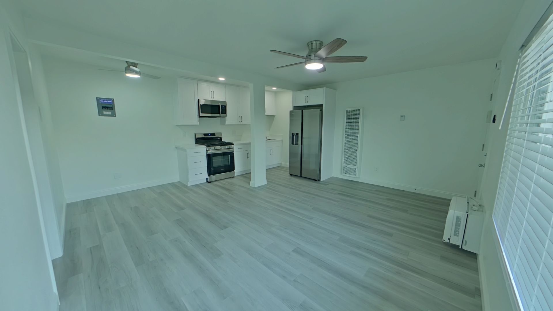Anaheim Apartment: 9181-8