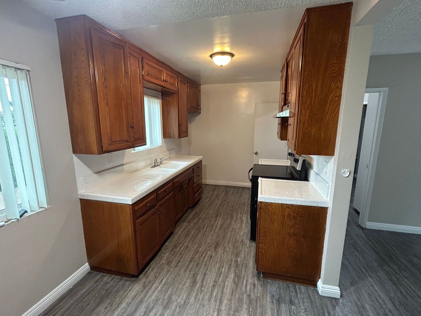 Fullerton Apartment: 1100 Magnolia Ave