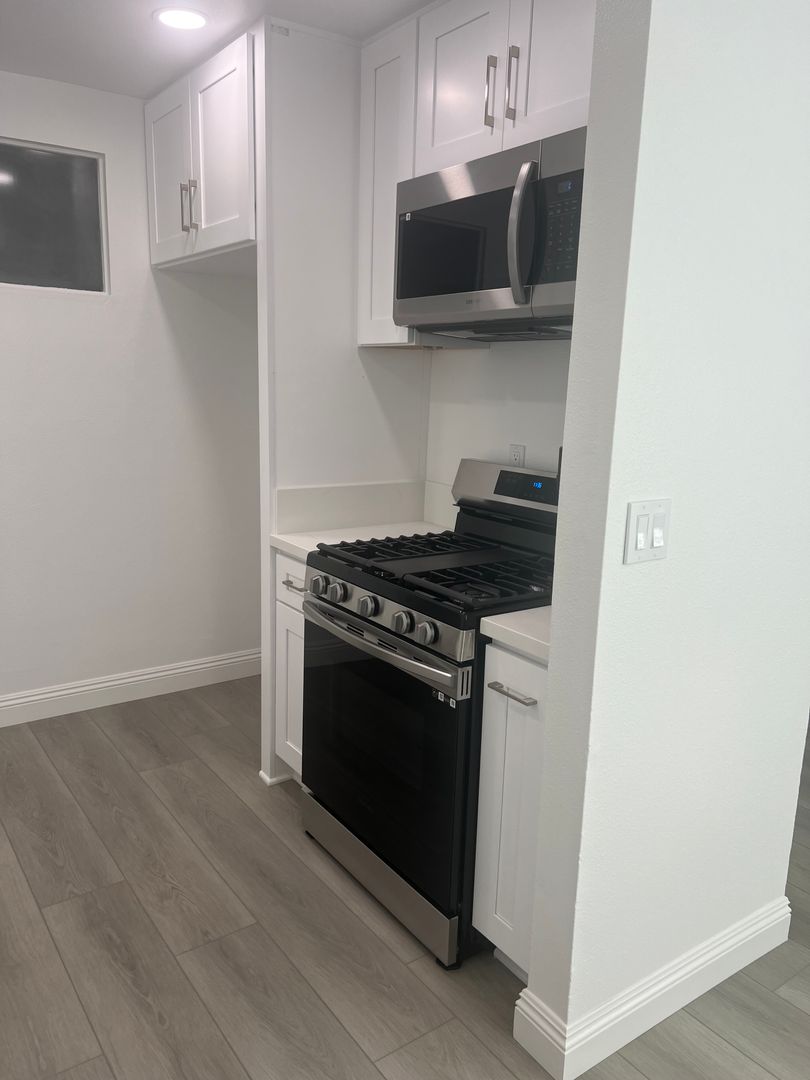 Westminster Apartment: 6640-6930 Westpark Place