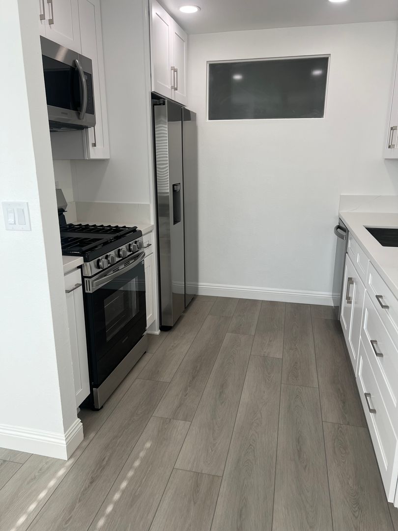 Westminster Apartment: 6640-6930 Westpark Place