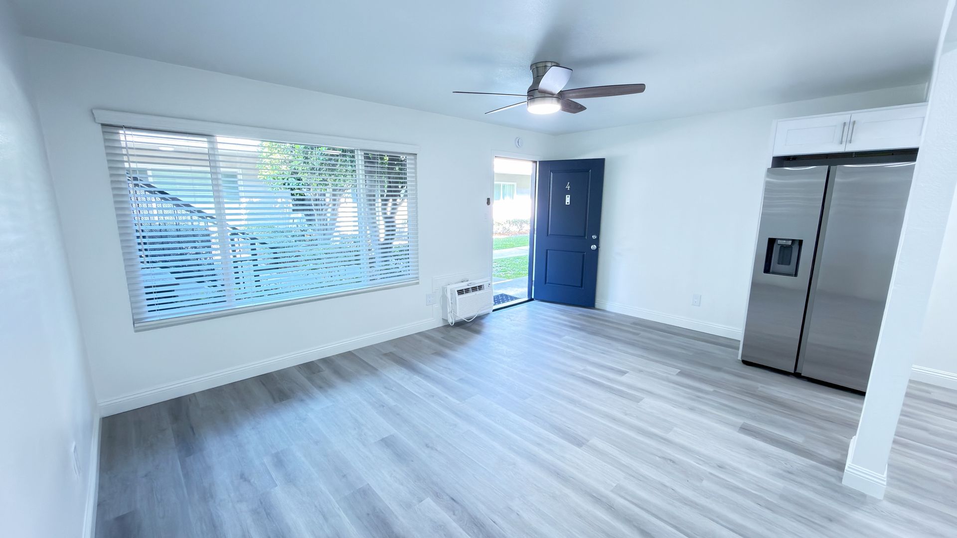 Anaheim Apartment: 9081 Cerritos Avenue