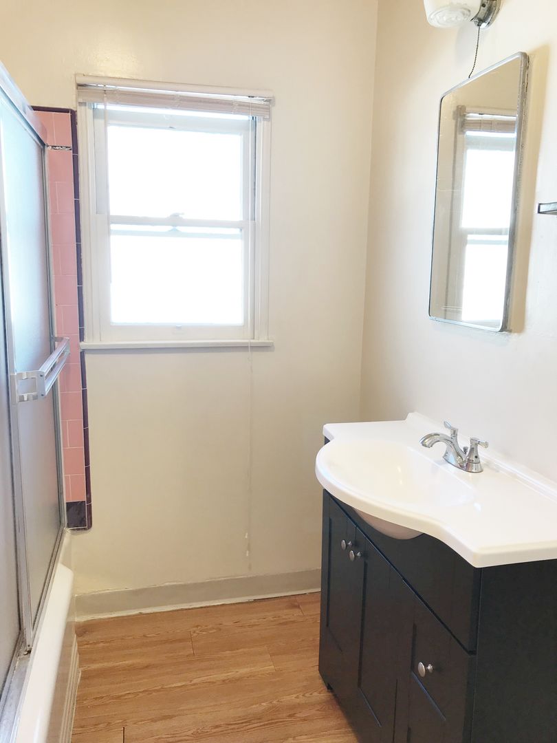 Alhambra Apartment: 1604 - 1606 S 4th St.