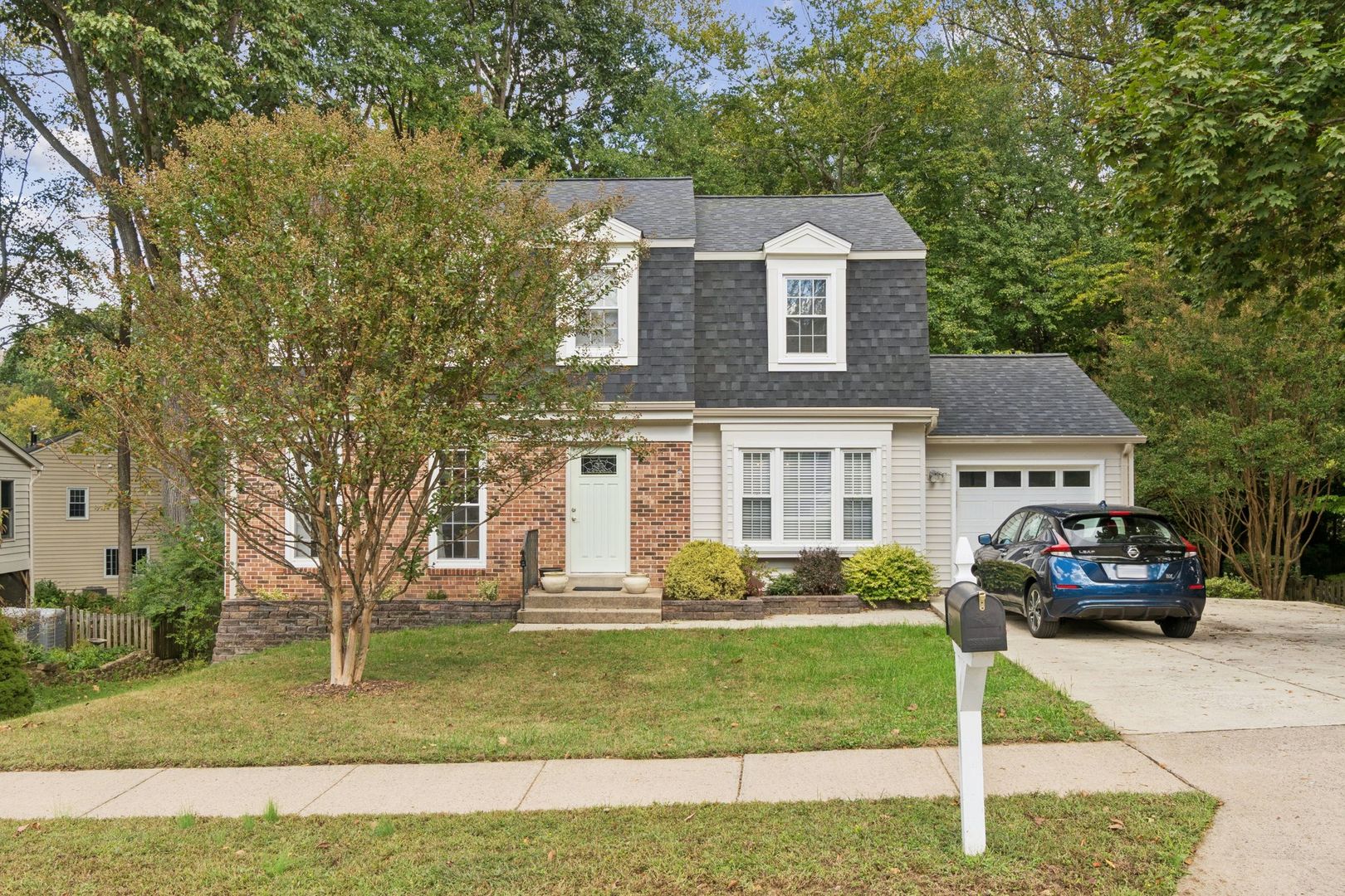 Annandale House: 9116 Meadow Rue Lane