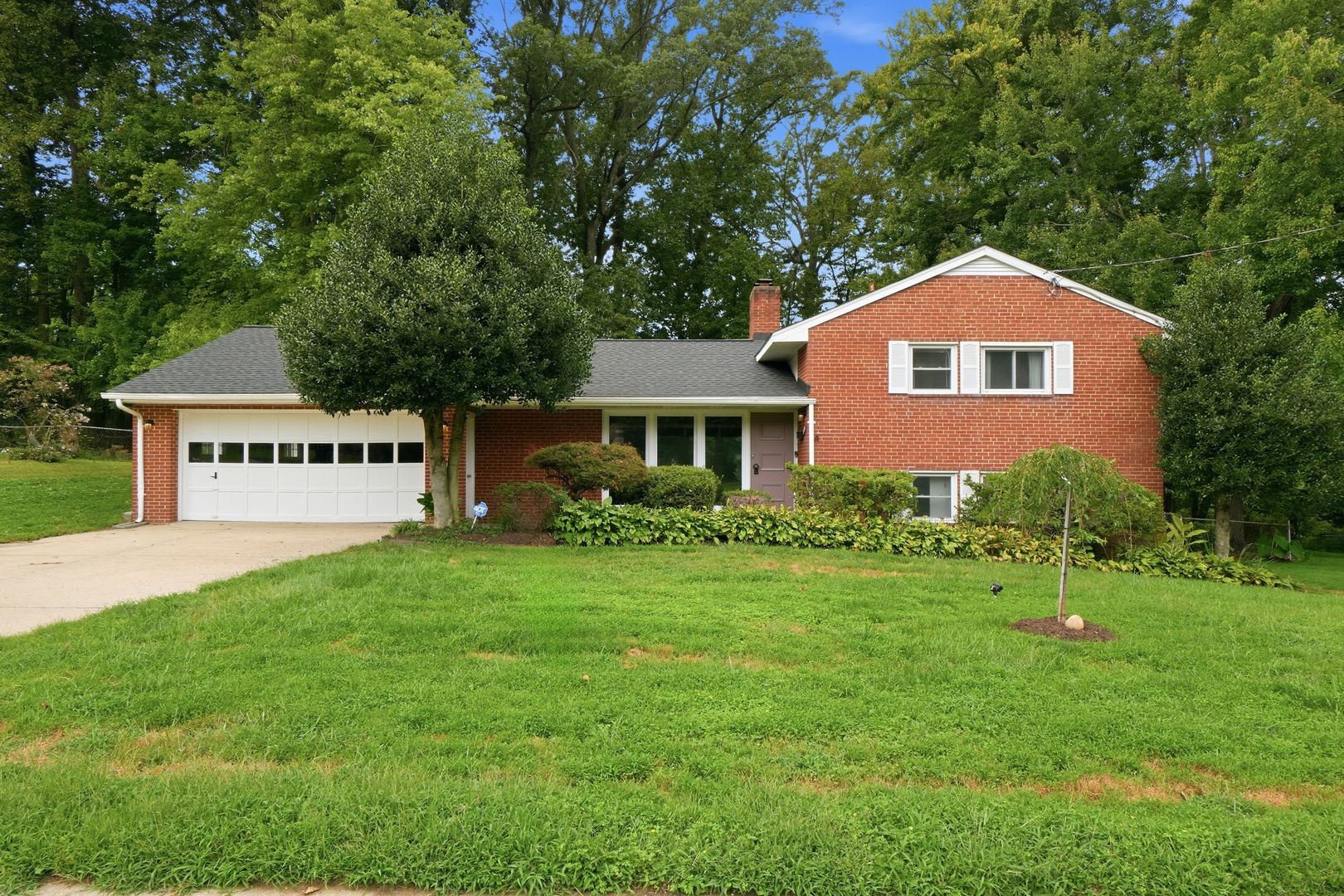 Springfield House: 7545 Axton Street