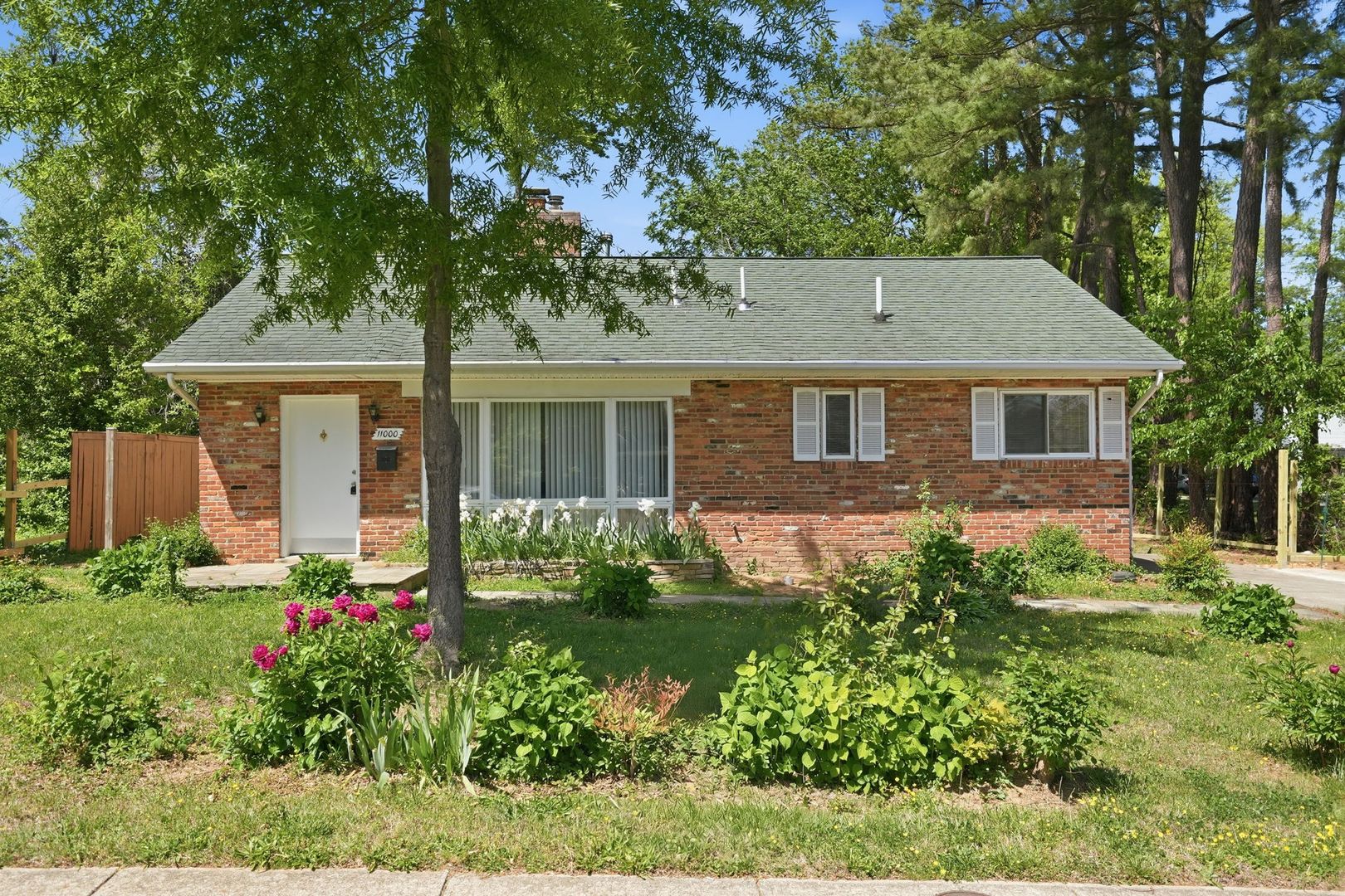 Fairfax House: 11000 Park Road